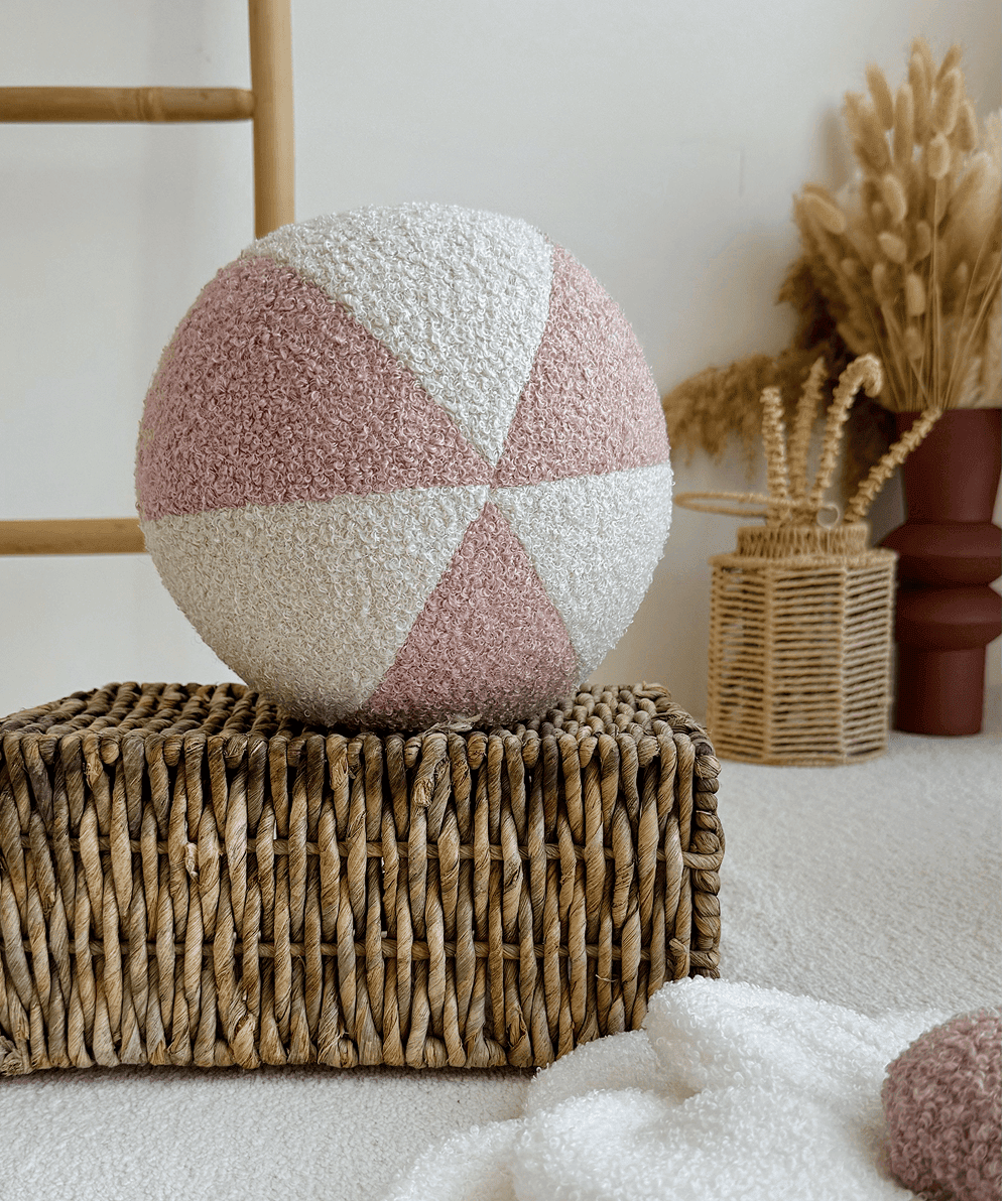 Dvispalvė pagalvėlė – kamuoliukas TEDDY I 2