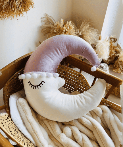 Mėnulis su nosimi ir kepure GLOW