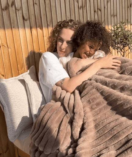 CLOUD | dvipusis dirbtinio kailio pledas | Kakavos spalva