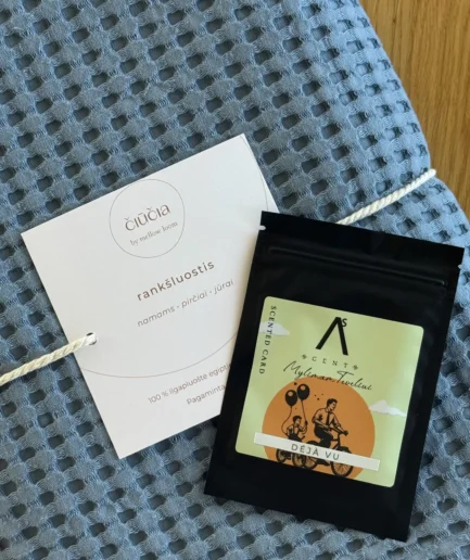 TĖČIUI | rankšluostis + aromato kortelė | vandenyno mėlyna